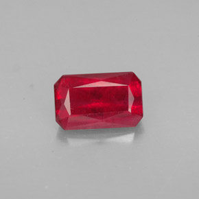 1.66캐럿 천연 레드 루비, 에메랄드 컷, 8.1×5.1 mm, SI