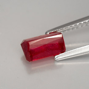 1.39캐럿 천연 레드 루비, 에메랄드 컷, 7.4×4.5 mm, VS-SI