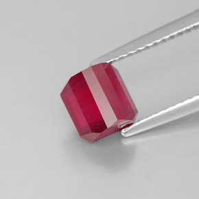 1.93캐럿 천연 핑크 레드 루비, 에메랄드 컷, 6.1×6 mm, SI