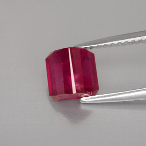 1.72캐럿 천연 핑크 레드 루비, 에메랄드 컷, 6.1×6.1 mm, SI