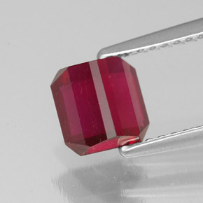 1.74캐럿 천연 핑크 레드 루비, 에메랄드 컷, 6.1×6 mm, SI