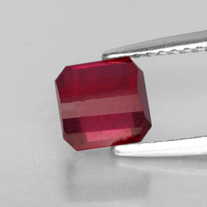 1.79캐럿 천연 핑크 레드 루비, 에메랄드 컷, 6×5.9 mm, SI