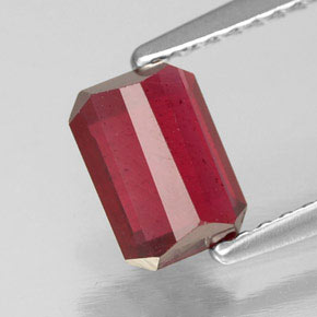 1.31캐럿 천연 핑크 레드 루비, 에메랄드 컷, 7×4.9 mm, SI