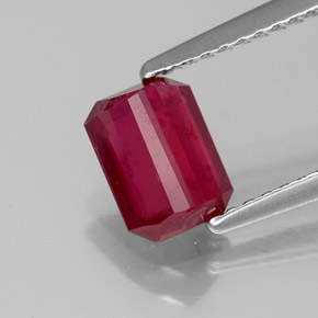 1.34캐럿 천연 핑크 레드 루비, 에메랄드 컷, 6.9×5.1 mm, SI