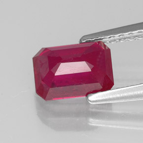 1.46캐럿 천연 핑크 레드 루비, 에메랄드 컷, 7.1×5.2 mm, VS-SI