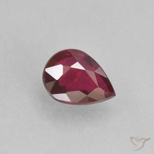 0.31ct 자연스러운 딥 레드 루비, 배 모양, VS-SI