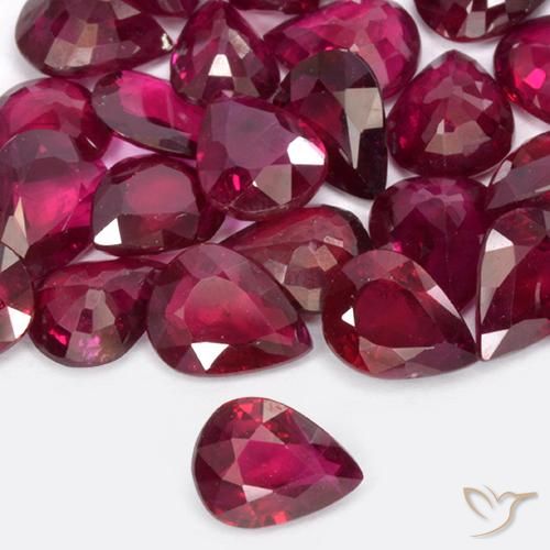 0.34ct 자연스러운 미디엄 레드 루비, 배 모양, VS-SI