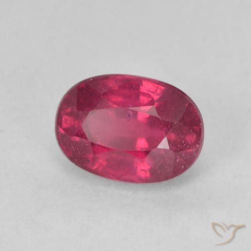 1.42ct 자연스러운 Medium Dark-Red 루비, 타원형, VS