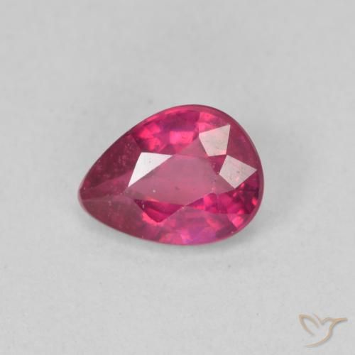 0.95ct 자연스러운 라이트 레드 루비, 배 모양, VS