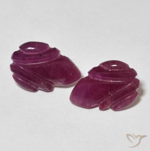 3.20ctw 자연스러운 Medium Dark-Purple 루비, 팬시한, 불투명체