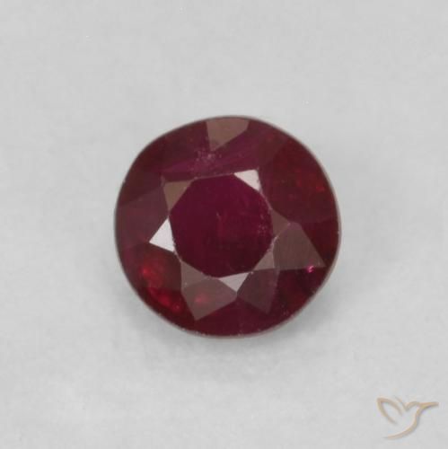 0.30ct 자연스러운 다크 레드 루비, 둥근, SI