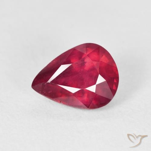 2.72ct 자연스러운 딥 크림슨 루비, 배 모양, VS