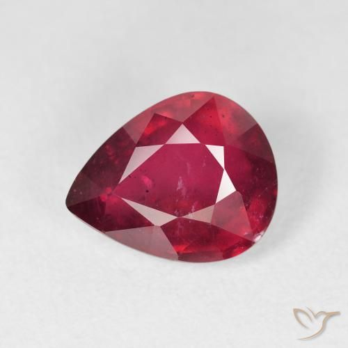 3.23ct 자연스러운 딥 레드 루비, 배 모양, VS