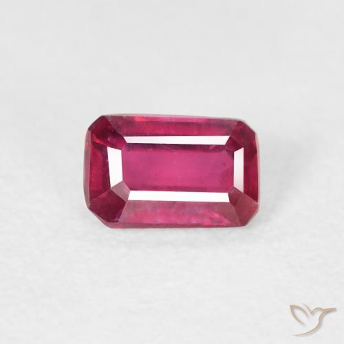 0.69ct 자연스러운 라이트 레드 루비, 에메랄드 컷, VS