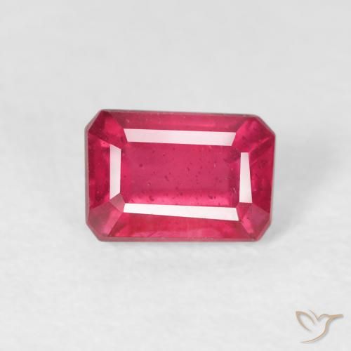1.04ct 자연스러운 미디엄 레드 루비, 에메랄드 컷, VS