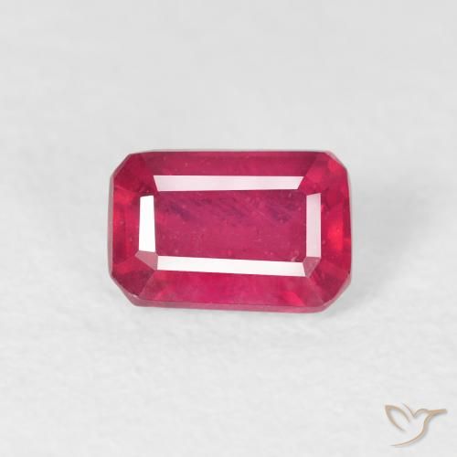 0.83ct 자연스러운 미디엄 레드 루비, 에메랄드 컷, VS