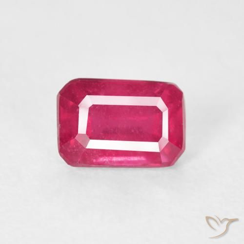 0.93ct 자연스러운 붉은빛이 도는 핑크 루비, 에메랄드 컷, VS