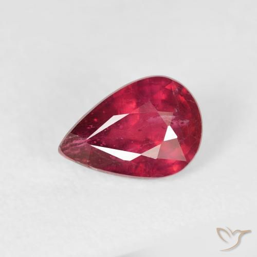 1.08ct 자연스러운 미디엄 레드 루비, 배 모양, VS-SI
