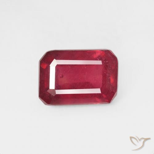 0.84ct 자연스러운 딥 크림슨 루비, 에메랄드 컷, VS
