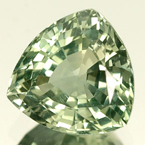 1.04캐럿 천연 그린 사파이어, 트릴리언, 6.1×5.9 mm, VS