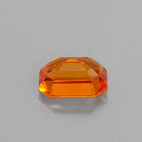 0.81캐럿 천연 골든 오렌지 사파이어, 에메랄드 컷, 6.1×4.1 mm, VS
