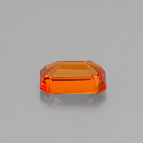 0.62캐럿 천연 붉은빛 오렌지 사파이어, 에메랄드 컷, 5.9×3.9 mm, VVS-VS