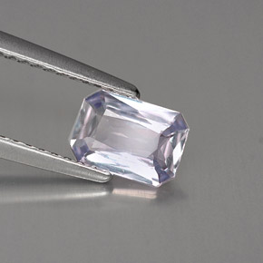 0.89캐럿 천연 라이트 바이올렛 사파이어, 에메랄드 컷, 7×4.9 mm, VVS-VS