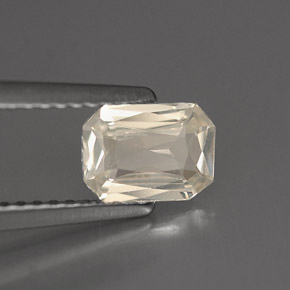 0.87캐럿 천연 노란빛 화이트 사파이어, 에메랄드 컷, 6.8×5 mm, VVS-VS