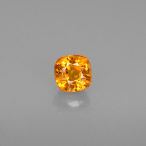 0.61캐럿 천연 옐로우 오렌지 사파이어, 쿠션 컷, 4.3×4.3 mm, VS