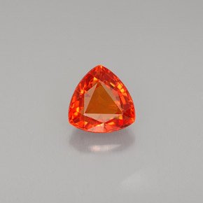 0.80캐럿 천연 붉은빛 오렌지 사파이어, 트릴리언, 5.5×5.4 mm, VVS-VS