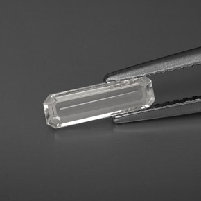 0.61캐럿 천연 화이트 사파이어, 에메랄드 컷, 9.9×3 mm, VS