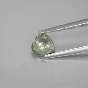 0.90캐럿 천연 그린 사파이어, 하트 모양, 6.1×5.9 mm, VVS-VS