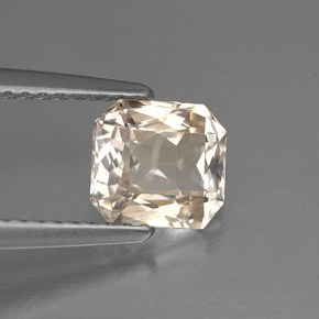 1.74캐럿 천연 라이트 골든 사파이어, 에메랄드 컷, 6.8×6.2 mm, VS