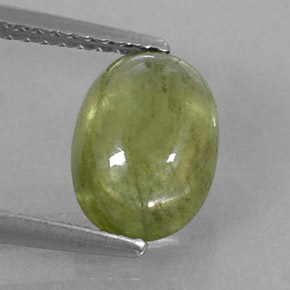 2.97캐럿 천연 노란빛 그린 사파이어, 투명한, 9.5×6.8 mm, 투명/반투명