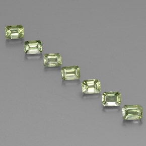 2.07캐럿 천연 매우 밝은 녹색 사파이어 보석, 에메랄드 컷, 4×2.9 mm, VS