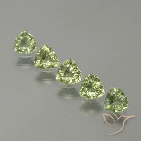 1.82ctw 자연스러운 미디엄 그린 사파이어, 일조, VS
