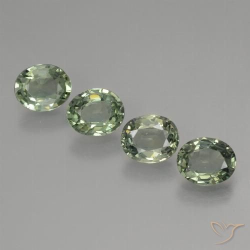 2.89ctw 자연스러운 Medium Light Green 사파이어, 타원형, VVS-VS
