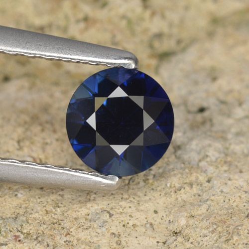 0.62ct 자연스러운 진한 파랑 사파이어, 둥근, VVS