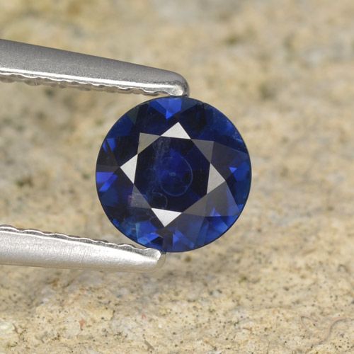 0.57ct 자연스러운 진한 파란색 사파이어, 둥근, VS