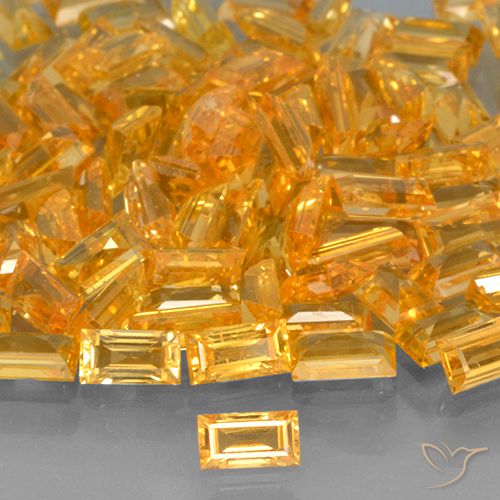 0.26ct 자연스러운 미디엄 오렌지 사파이어, 바게트, VVS-VS