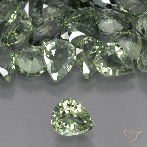 0.68ct 자연스러운 연한 초록색 사파이어, 배 모양, VVS-VS