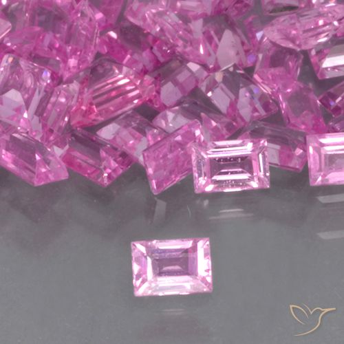 0.11ct 자연스러운 미디엄 퍼플 사파이어, 바게트, VS