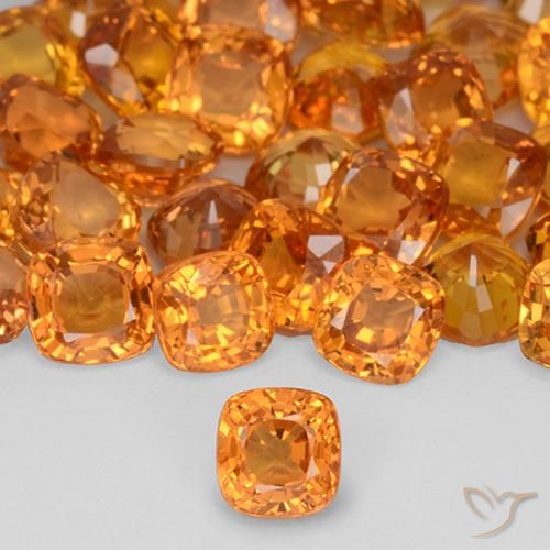 0.52ct 자연스러운 밝은 주황색 사파이어, 방석, VVS-VS
