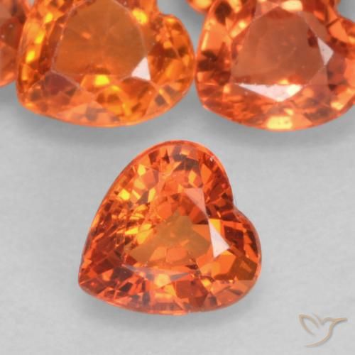 0.44ct 자연스러운 미디엄 오렌지 사파이어, 마음, VVS-VS