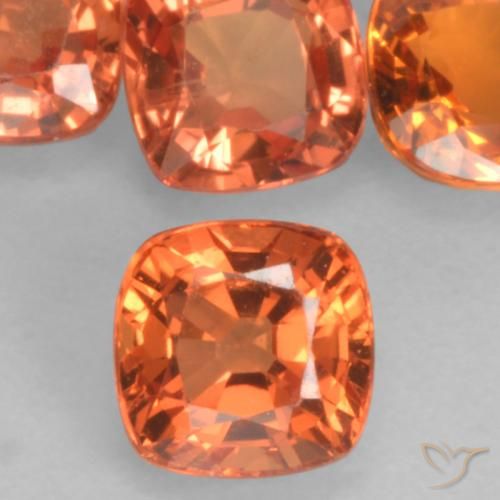 0.54ct 자연스러운 미디엄 오렌지 사파이어, 방석, VVS-VS