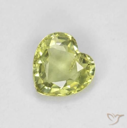 0.44ct 자연스러운 연두색 사파이어, 마음, VS