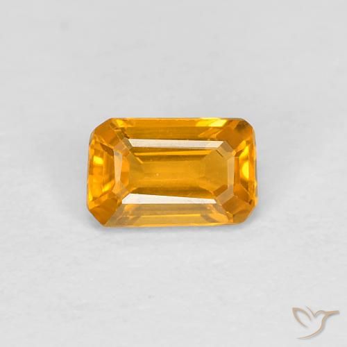 0.38ct 자연스러운 미디엄 오렌지-골드 사파이어, 에메랄드 컷, VVS