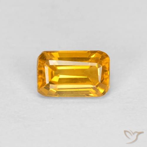0.42ct 자연스러운 오렌지-골드 사파이어, 에메랄드 컷, VVS