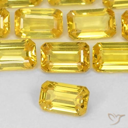 0.41ct 자연스러운 노란색 사파이어, 에메랄드 컷, VS