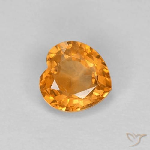 0.49ct 자연스러운 딥 오렌지-골드 사파이어, 마음, VVS